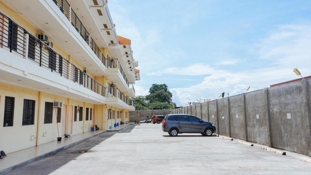 Reddoorz Plus Near Talisay Town Center Exterior photo